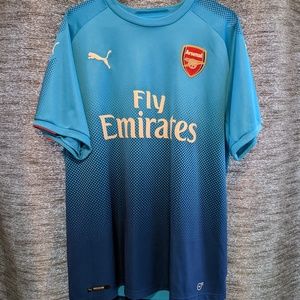Men's XL brand new Puma Jersey